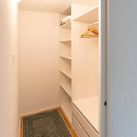 Meerjungfrau - W14, Zentral In Bahnhofsnaehe, Kueche Apartment